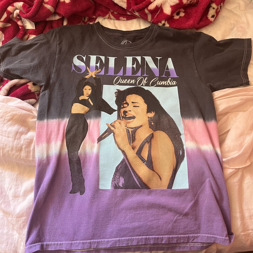 Selena tie dye shirt